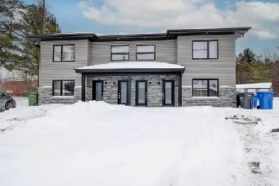 Condo 5 1/2 à louer des maintenant - Ste Clotilde de Chateauguay Image# 1