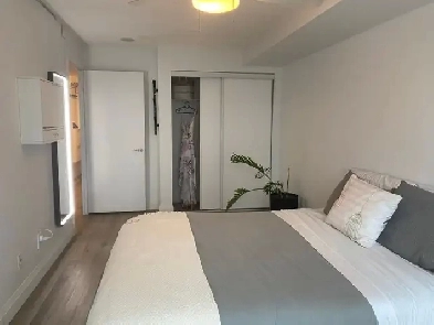 Waterfront 1-Bedroom Condo for Rent | Furnished Image# 1