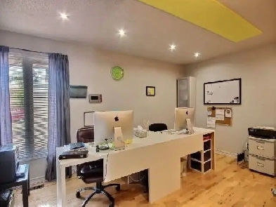 Rooms for rentPrivate rooms with washroomBasement with separat Image# 1