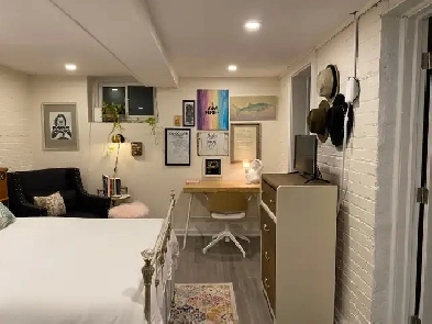 Basement Bachelor Apartment - 15 Castle View Image# 1