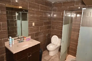 Single room available for girls Image# 1