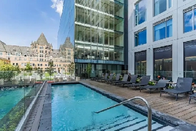 1 chambre   1 bureau   balcon et vue sur le pont Jacques-Cartier Image# 1