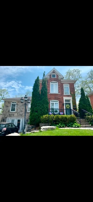 1 Bedroom apartment in downtown Dundas Image# 3