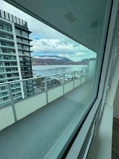 2bedroom lakeview CONDO downtown brand new Image# 12