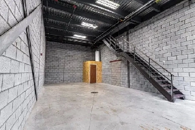 ENTREPÔT À LOUER À BELOEIL - 514-863-5438 Image# 1