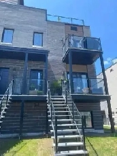 Grand appartement 2 chambres à coucher 2 salles de bain Image# 1