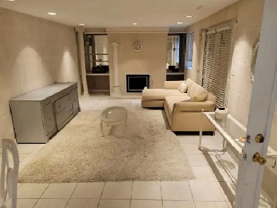 $2,000 – 1 Bedroom   Den Apartment for Rent (Utilities Included) Image# 1