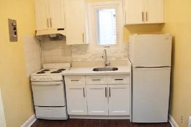 1478 Eglinton Ave West 1 Bed $1400 Image# 1