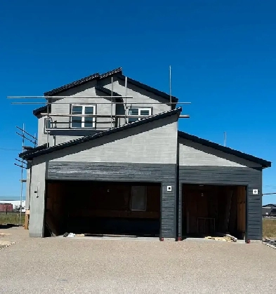 Pilot Butte- new 2 storey, 3 car garage, 3 bed, 2.5 bath, bonus Image# 1