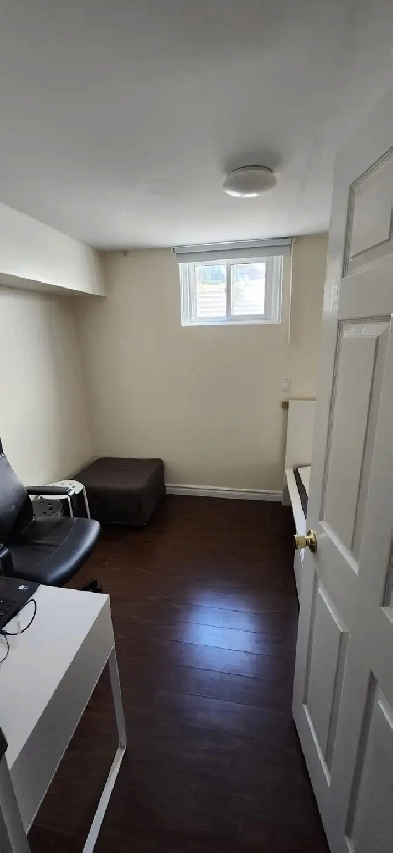 Furnished basement bedrm private bathrm near Finch/Victoria Park Image# 1