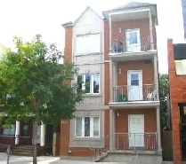 Dundas West Apartment Image# 1