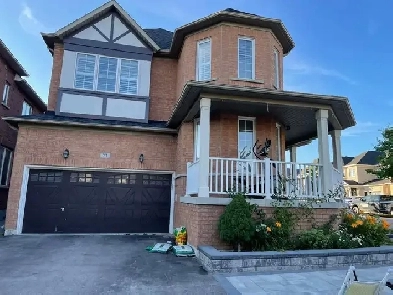 Beautiful Detached House for Lease in Stouffville Image# 1