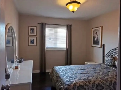 2nd floor bedroom for rent Image# 1