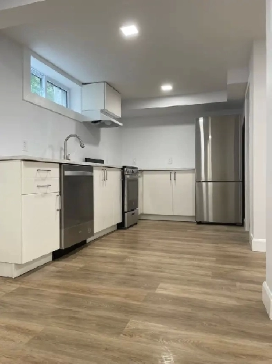 legal basement apartment two bedroom plus den Image# 1