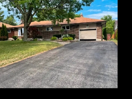 Main Floor 3 Bedrooms Detached house with garage for rent in Osh Image# 1