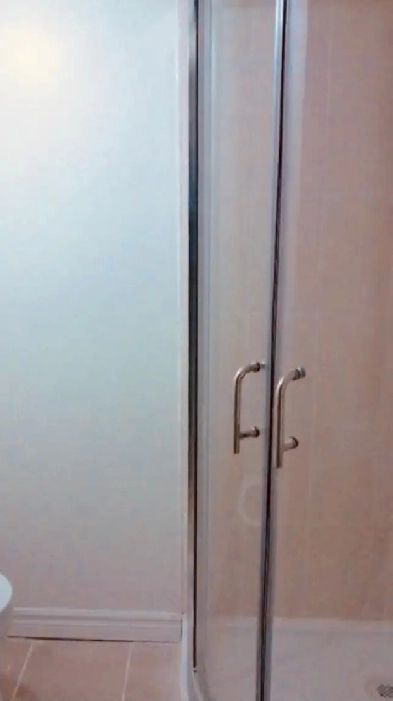 Private room with private bathroom Image# 1