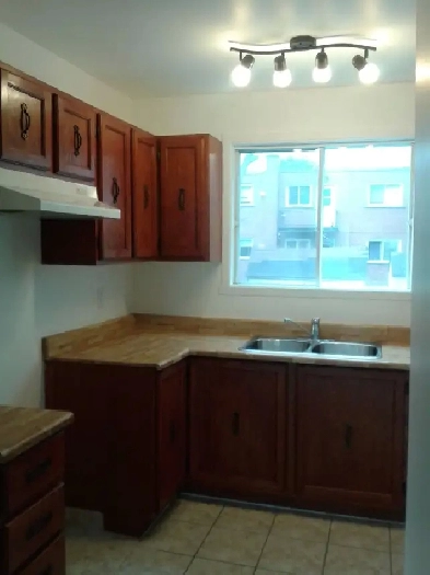 4½ longueuil (St-Hubert, secteur Laflèche) Image# 1