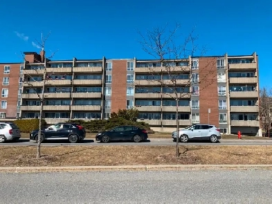 Sous-location, TOUT COMPRIS, semi-meublé, superbe 31/2 à louer Image# 1