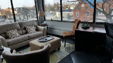 Downtown Burlington Part-time Psychotherapist office Image# 1