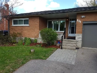 Welcome to a quiet friendly neighbourhood. Main floor duplex Image# 1