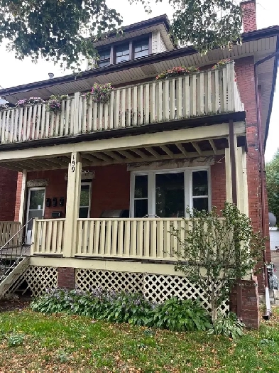 one Bedroom Upper Unit Image# 1