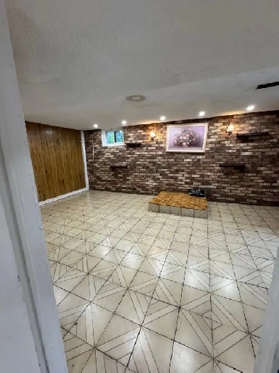 2 bedroom basement for rent Image# 1