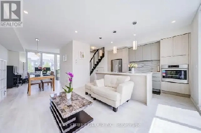 Modern 3-Bed Townhome | Park Views, Private Guest Suite Image# 1