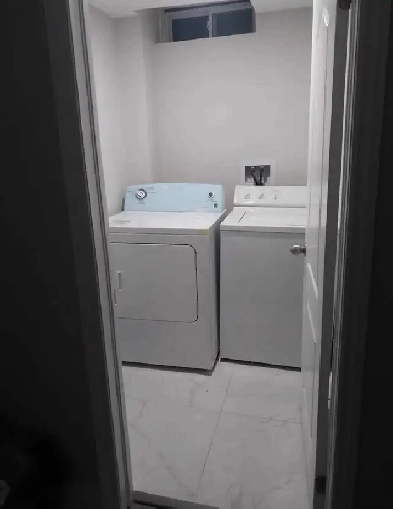 BRAND NEW 2 Bedroom Basement for Rent Image# 1