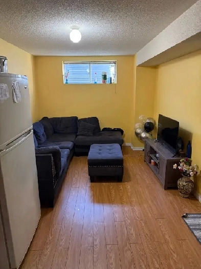 one room available for girls,couple,private. Image# 1