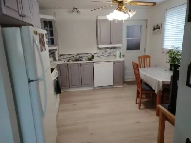 Logement 5 et demi a louer dans Triplex Granby Image# 3
