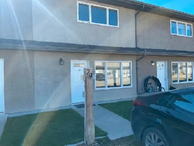 Ste. Anne Manitoba 2 Bedroom 1.5 Bathrooms Townhouse for Rent Image# 1