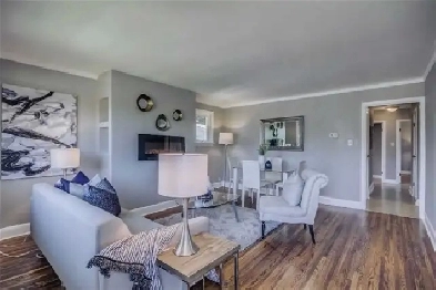 Cozy 3-Bed 1-Bath Legal Duplex Apartment Image# 1