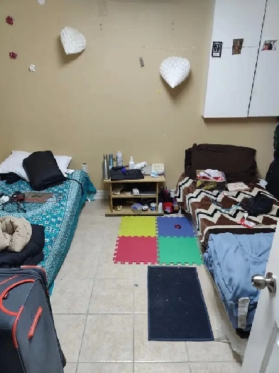 Furnished girls shared room Mississauga Heartland square one Image# 1