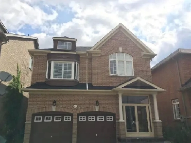 Furnished room with private bathroom and parking Image# 3