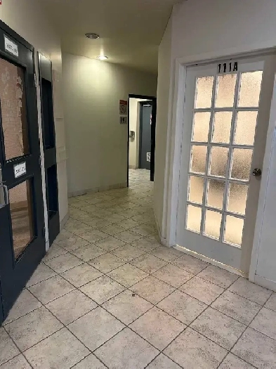 LOCAL COMMERCIAL A LOUER Image# 1