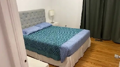 furnished room downtown Toronto Image# 1