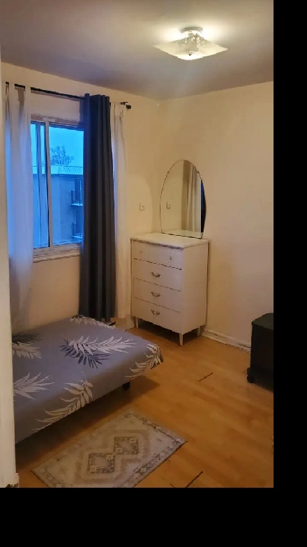 2 1/2 meublé Image# 1