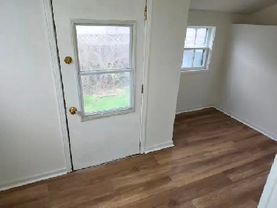 3 Bedroom House - Large yard Trenton $2300 Image# 6