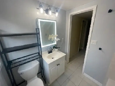 Newly Renovated Bachelor Apartment 2-Min Walk from Eglinton LRT Image# 1