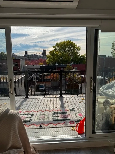 Beautiful apartment sublet in st-Henri Image# 1