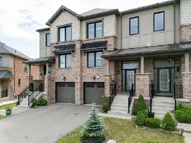 Spacious Luxury Townhouse for Lease - Stoney Creek ON Image# 1