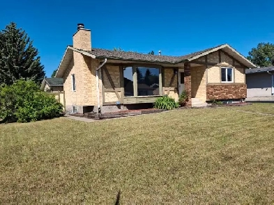 3-Bedroom Upstairs Suite Image# 1