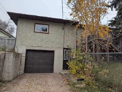 Walk-out Basement Suite and garage Image# 1