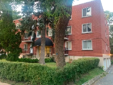 3 1/2 Université de Montréal Côte-des-Neiges Image# 1