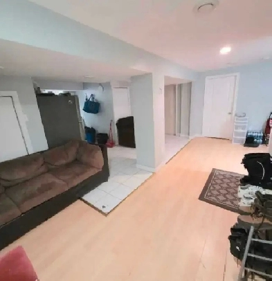 2 Rooms For Rent Scarborough Image# 1