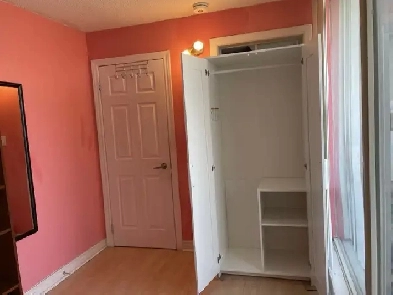 Chinatown center : A room to rent Image# 1