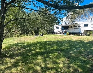 Terrain agricole bord de rivière   roulotte Fifth Wheel 2010 Image# 4