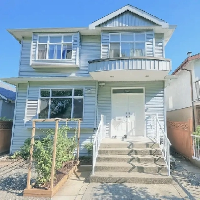 Rare Find: Bright & Spacious Whole House for Rent in Renfrew Com Image# 1