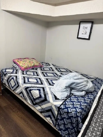 ROOM FOR RENT Image# 1