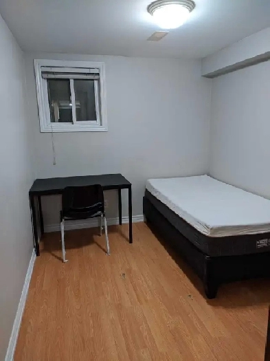 Private room in The Village for Female. Available November. Image# 1